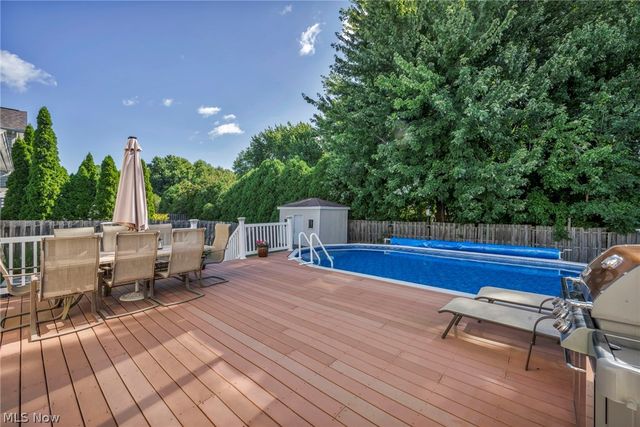 2285 N Bay Drive, Willoughby, OH 44094