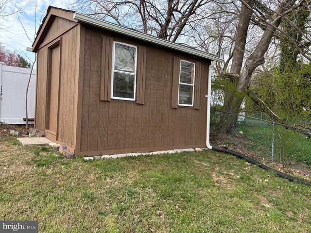 10810 HOLLAWAY DR, Upper Marlboro, MD 20772