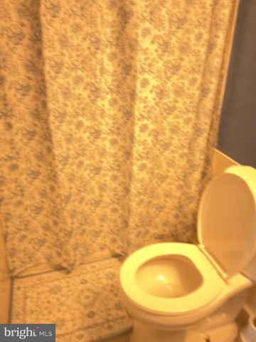 10810 HOLLAWAY DR, Upper Marlboro, MD 20772