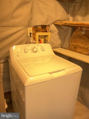 10810 HOLLAWAY DR, Upper Marlboro, MD 20772