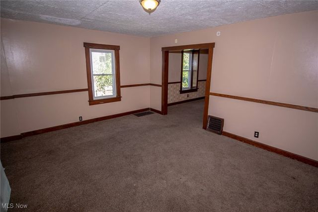 181 Chittenden Street, Akron, OH 44306