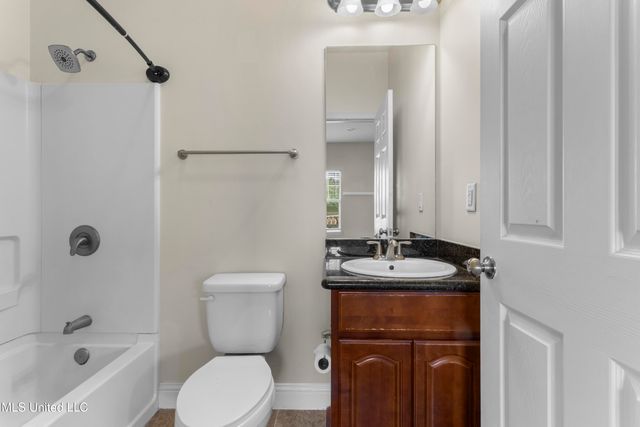 103 Armand Oaks, Ocean Springs, MS 39564