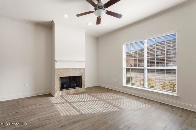 103 Armand Oaks, Ocean Springs, MS 39564