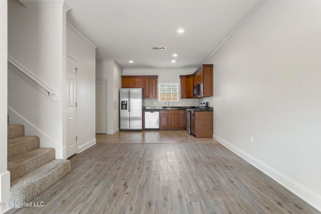 103 Armand Oaks, Ocean Springs, MS 39564