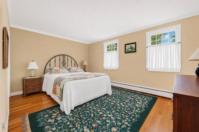 290 Grove St, Norwell, MA 02061