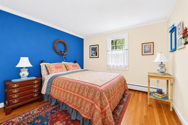290 Grove St, Norwell, MA 02061