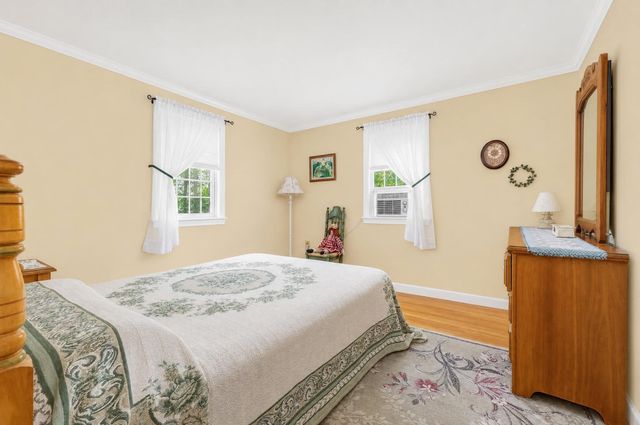 290 Grove St, Norwell, MA 02061