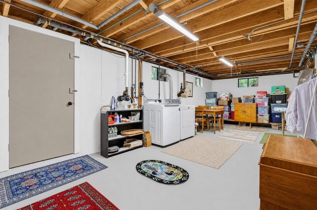 290 Grove St, Norwell, MA 02061