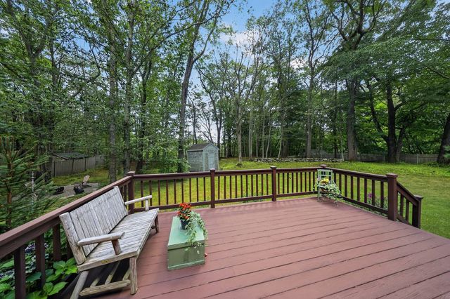 290 Grove St, Norwell, MA 02061