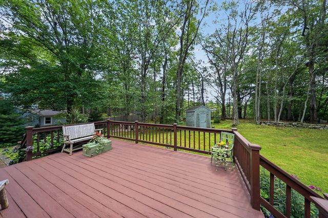 290 Grove St, Norwell, MA 02061
