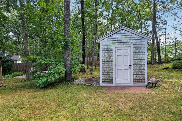 290 Grove St, Norwell, MA 02061