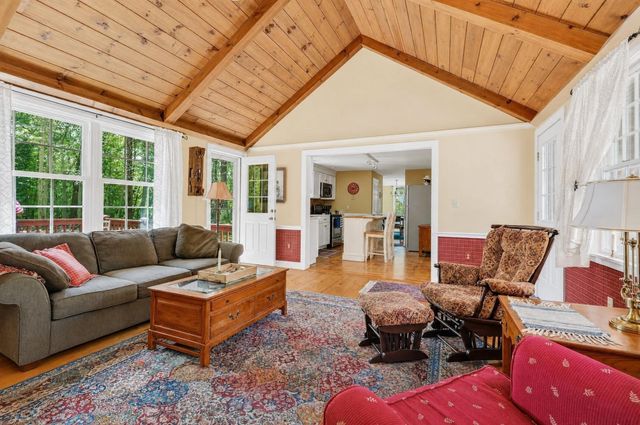 290 Grove St, Norwell, MA 02061