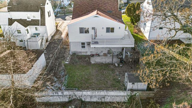 54 Staunton Street, Yonkers, NY 10704