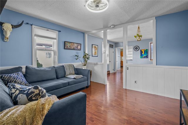 12 Vintner Avenue, East Providence, RI 02915