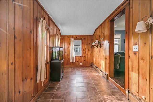 12 Vintner Avenue, East Providence, RI 02915