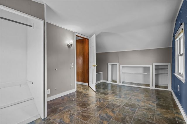 12 Vintner Avenue, East Providence, RI 02915