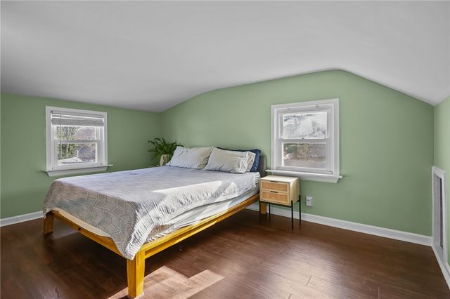 12 Vintner Avenue, East Providence, RI 02915