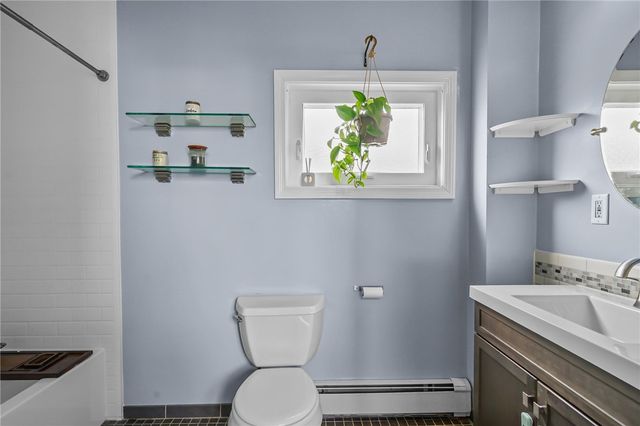 12 Vintner Avenue, East Providence, RI 02915