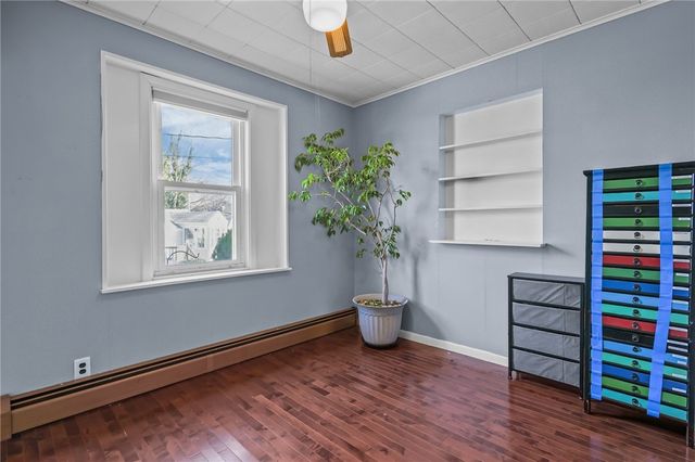 12 Vintner Avenue, East Providence, RI 02915