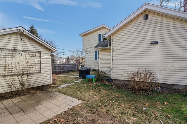 12 Vintner Avenue, East Providence, RI 02915