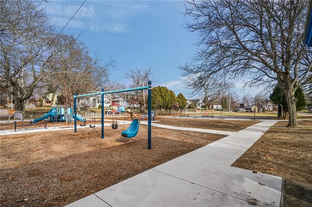 12 Vintner Avenue, East Providence, RI 02915