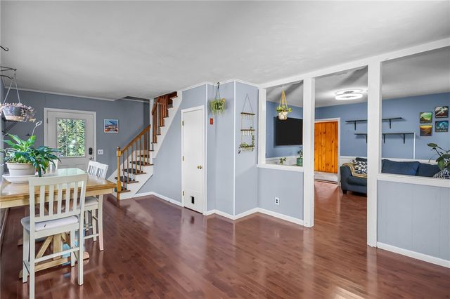 12 Vintner Avenue, East Providence, RI 02915