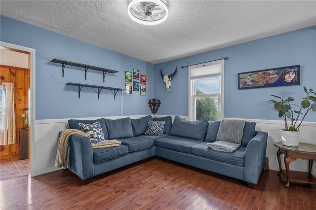 12 Vintner Avenue, East Providence, RI 02915