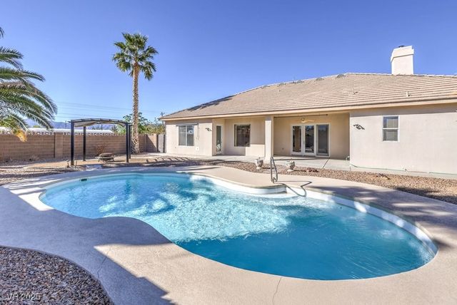 2851 Winchester Avenue, Pahrump, NV 89048
