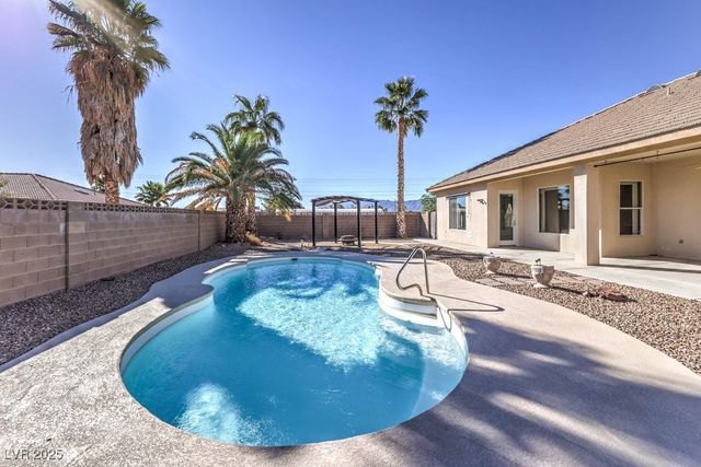 2851 Winchester Avenue, Pahrump, NV 89048