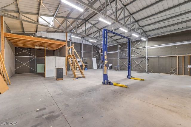 2851 Winchester Avenue, Pahrump, NV 89048