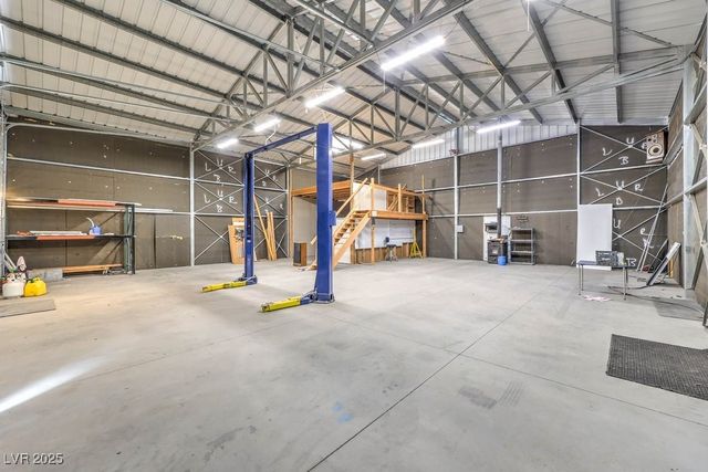 2851 Winchester Avenue, Pahrump, NV 89048