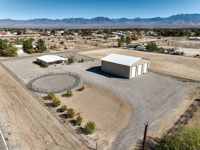 2851 Winchester Avenue, Pahrump, NV 89048