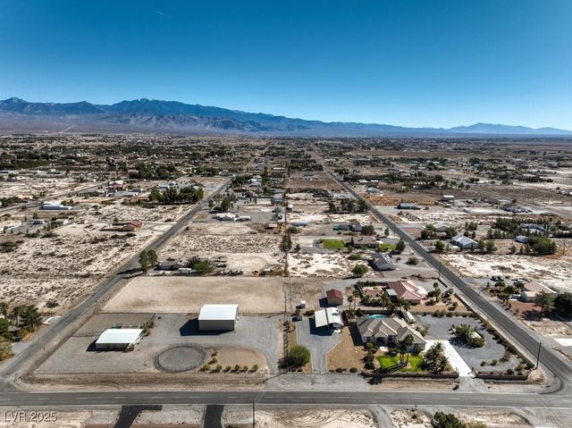 2851 Winchester Avenue, Pahrump, NV 89048