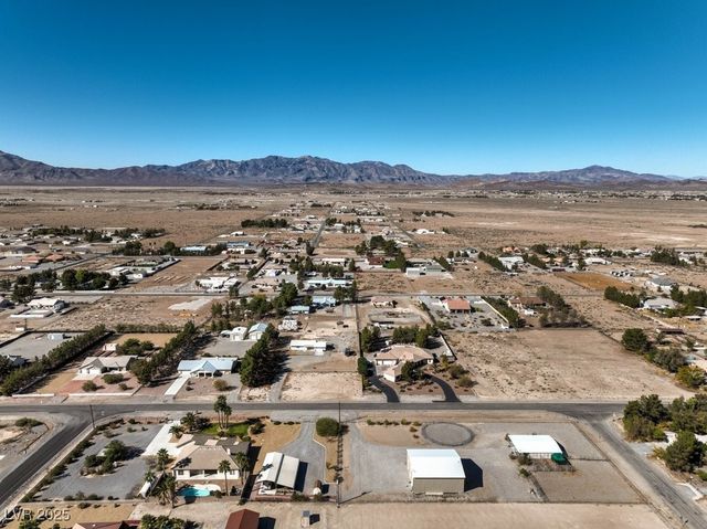 2851 Winchester Avenue, Pahrump, NV 89048