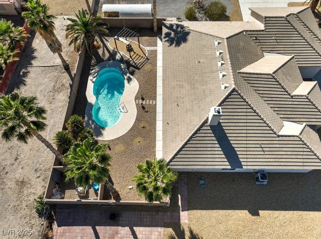 2851 Winchester Avenue, Pahrump, NV 89048