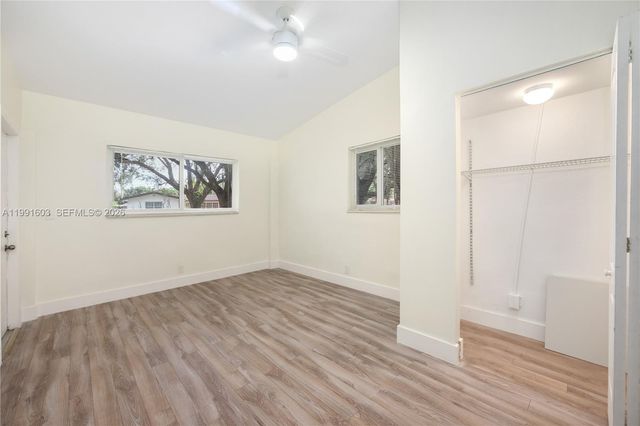 5727 Harrison St, Hollywood, FL 33023