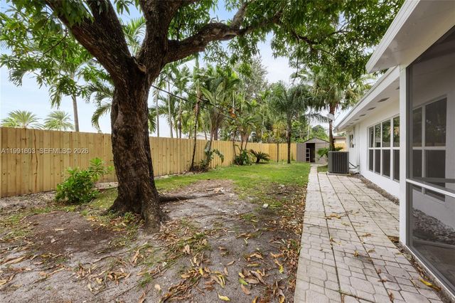 5727 Harrison St, Hollywood, FL 33023