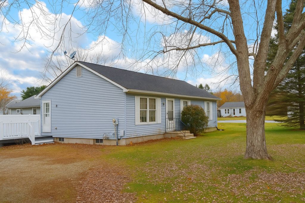 7 Shelby Circle, Killingly, CT 06241
