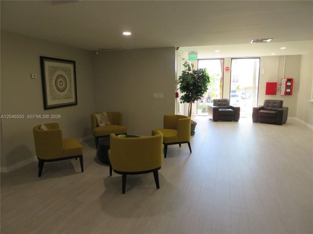 8075 SW 107th Ave 305, Miami, FL 33173