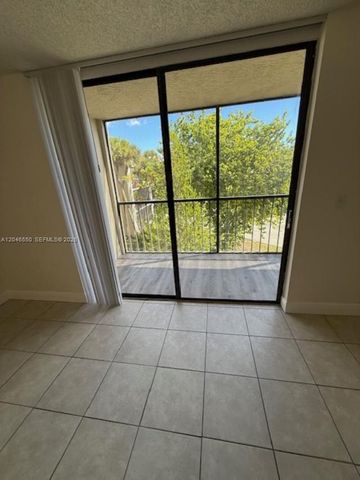 8075 SW 107th Ave 305, Miami, FL 33173