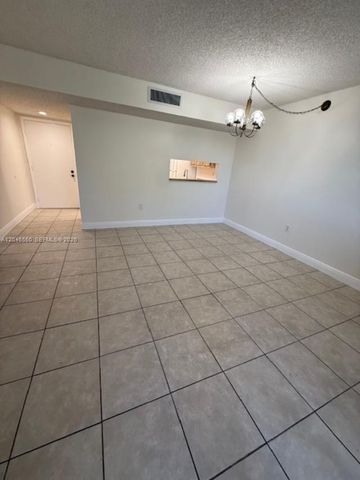 8075 SW 107th Ave 305, Miami, FL 33173