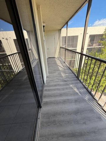 8075 SW 107th Ave 305, Miami, FL 33173