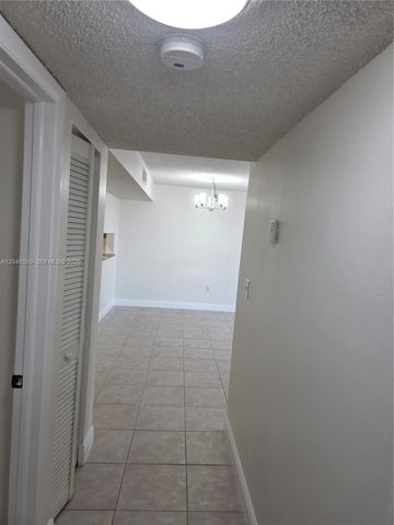 8075 SW 107th Ave 305, Miami, FL 33173