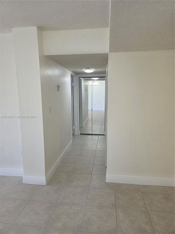 8075 SW 107th Ave 305, Miami, FL 33173