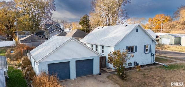 1401 S 6TH Street, Pekin, IL 61554