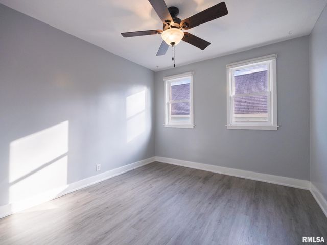 1401 S 6TH Street, Pekin, IL 61554