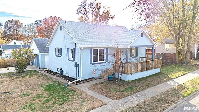 1401 S 6TH Street, Pekin, IL 61554