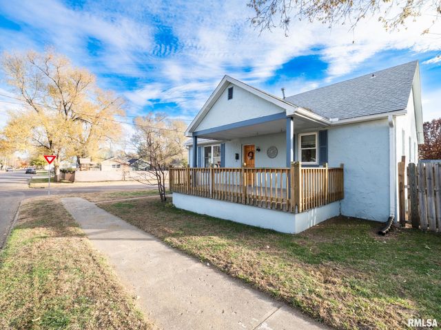 1401 S 6TH Street, Pekin, IL 61554