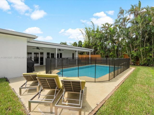 3721 N 55th Ave, Hollywood, FL 33021
