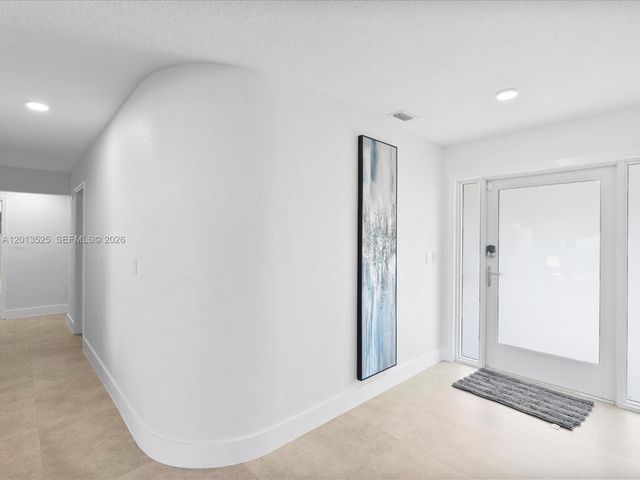 3721 N 55th Ave, Hollywood, FL 33021